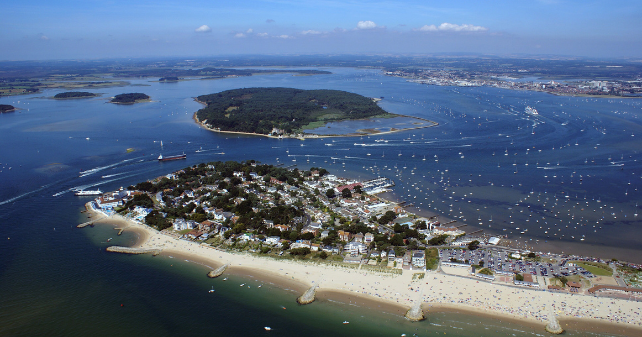 Join us on Valentines Day for a delicious afternoon tea with a view. Sit back and relax as you enjoy all of the picturesque views that Poole Harbour has to offer and enjoy your time on the water with your significant other in style.